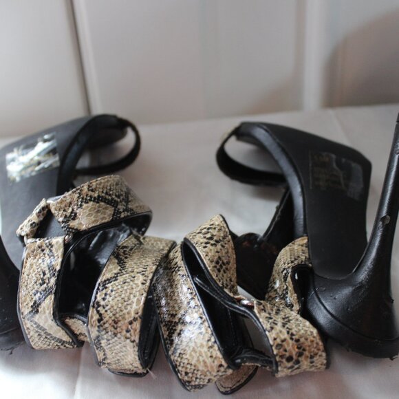 Heels - Picture 3 of 6